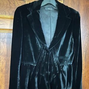 Tahari Mary Velvet Black Jacket, Size 8